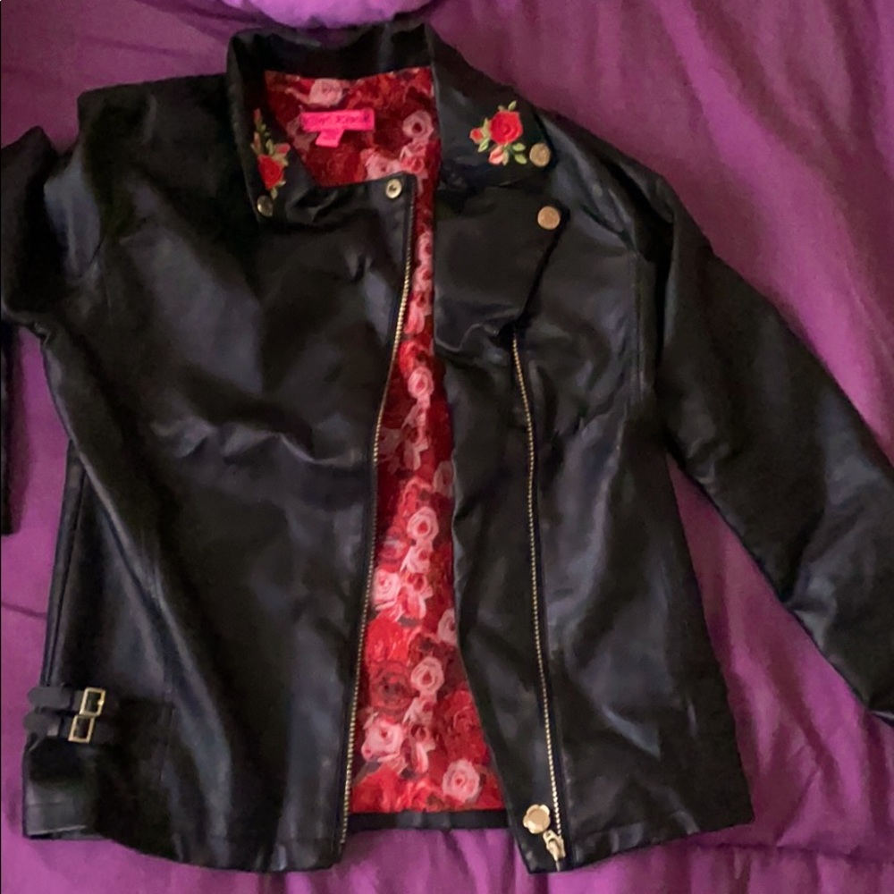 Leather jacket - Picture 3 of 3